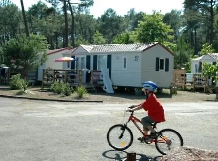Kemping Chalet Camping 5 Etoiles Landes